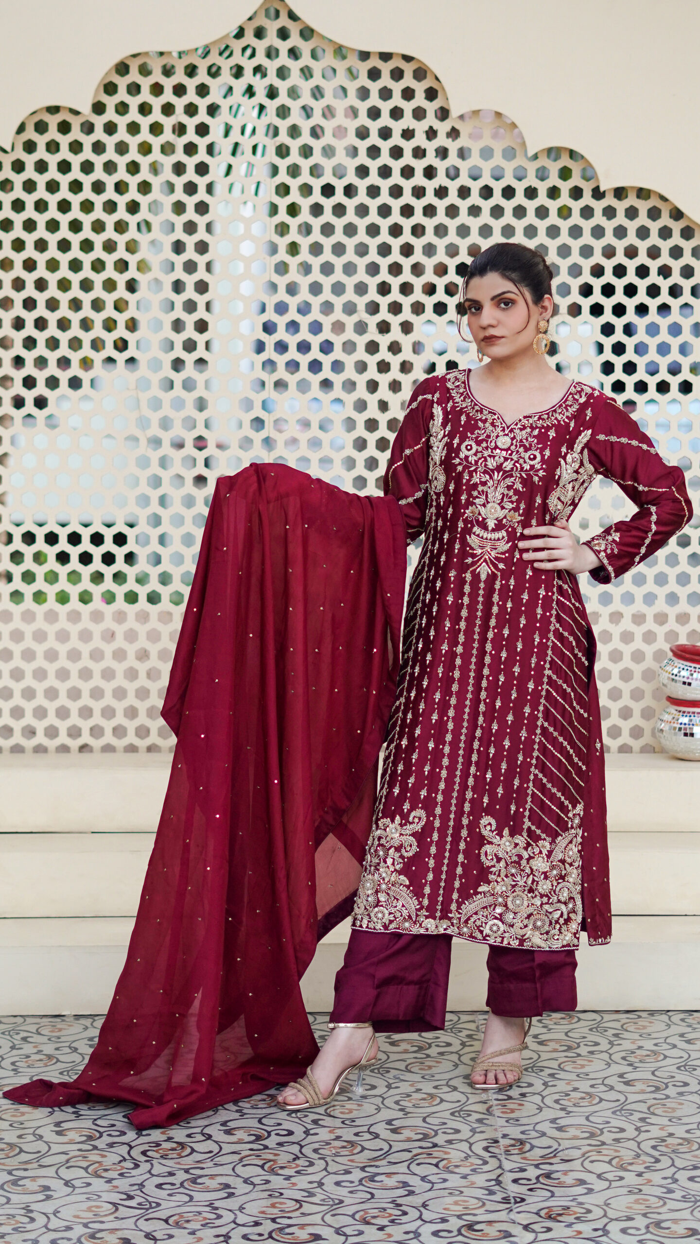 DSC09688 copy Zoya - Image 1